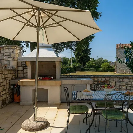 Villa Pajari Sveti Lovreč Pazenatički