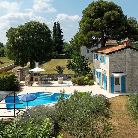 Villa Pajari *