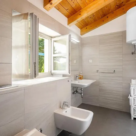 Pajari Villa Sveti Lovrec Pazenaticki